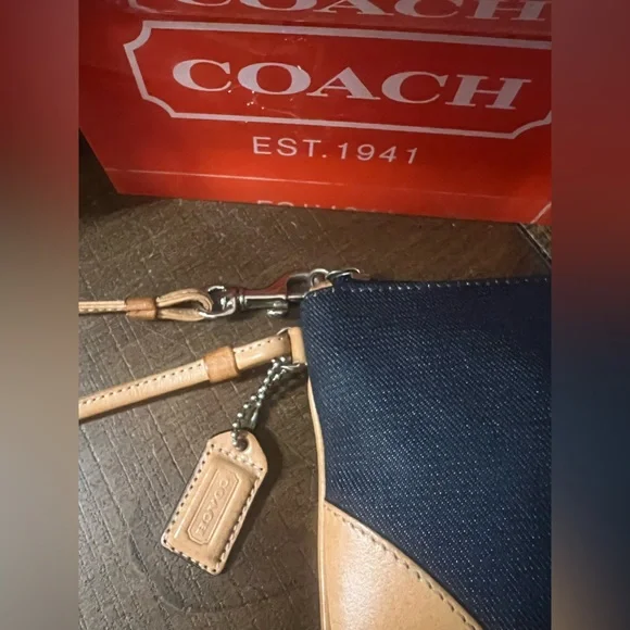 Coach Denim and Tan 3pc. Set Shoulder Bag Plus Matching Wristlet And Coach dusty - Picture 16 of 16